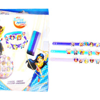 DC Super Hero Girls - Conj. 3 pulseiras com 18 charms