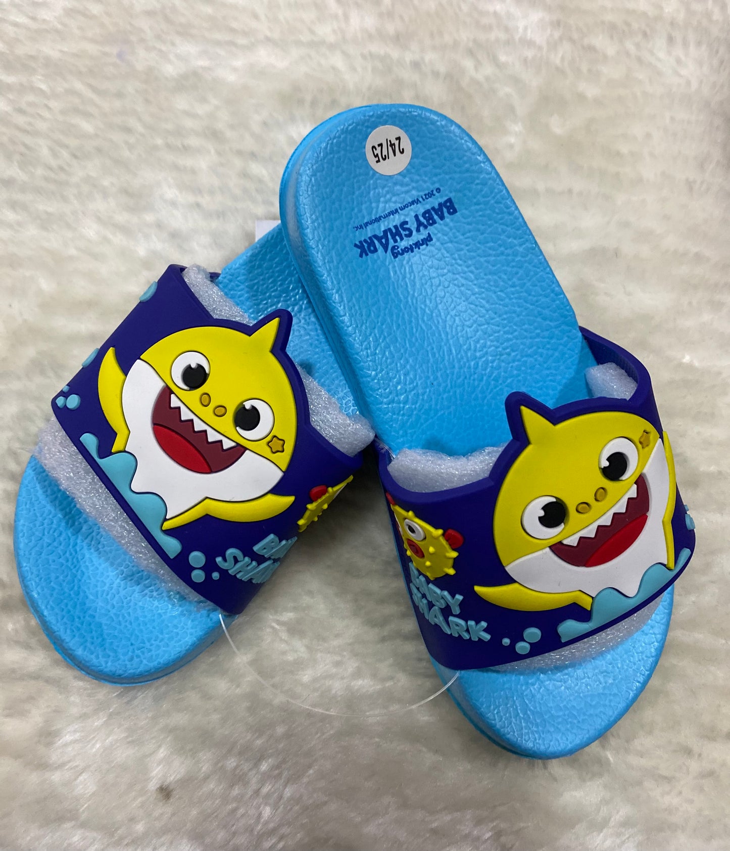 Chinelo Baby shark